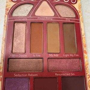 Pretty Vulgar eyeshadow palette